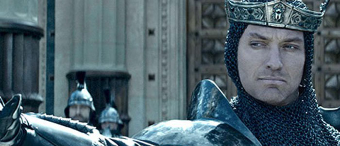 king-arthur-jude-law